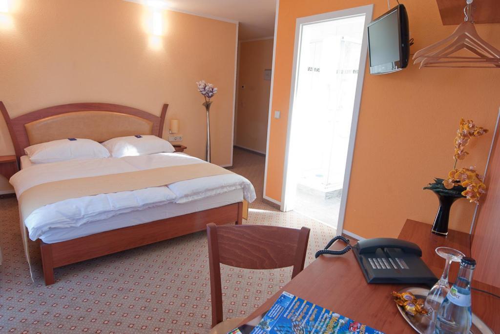 Aristo Hotel Filderstadt Esterno foto